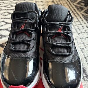 Nike Air Jordan 11 CMFT Low – Black/Red – Size 8